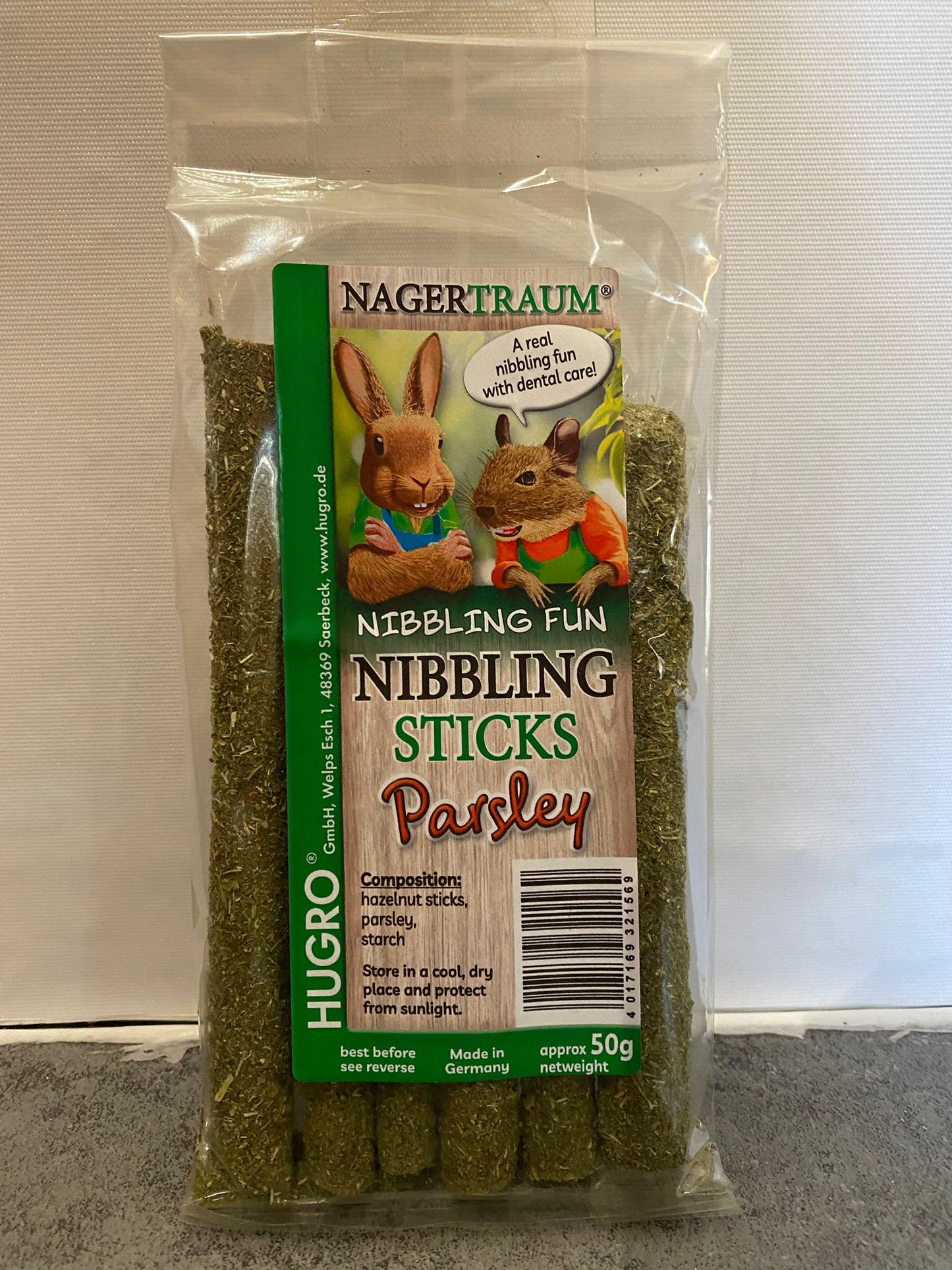 Hugro nibbling sticks with parsley 50g.